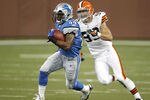 DETROIT - AUGUST 28: Jahvid Best #44 of the Detroit Lions gets past Scott Fujita #99 of the Cleveland Browns during a first quarter run in preseason game on August 28, 2010 at Ford Field in Detroit, Michigan. (Photo by Gregory Shamus/Getty Images)