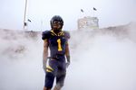 BERKELEY, CA - SEPTEMBER 05:  Marvin Jones #1 of the California Golden Bears runs on to the field for their game against the Maryland Terrapins at California Memorial Stadium on September 5, 2009 in Berkeley, California.  (Photo by Ezra Shaw/Getty Images)