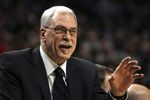 CHICAGO - DECEMBER 19:  Head coach Phil Jackson of the Los Angeles Lakers gives instructions to his team during a game against the Chicago Bulls on December 19, 2006 at the United Center in Chicago, Illinois. The Bulls defeated the Lakers 94-89. NOTE TO USER: User expressly acknowledges and agreees that, by downloading and/or using this Photograph, User is consenting to the terms and conditions of the Getty Images License Agreement.  (Photo by Jonathan Daniel/Getty Images)