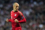 MADRID, SPAIN - APRIL 25:  Arjen Robben of Bayern Munich  looks on during the UEFA Champions League Semi Final second leg between Real Madrid CF and Bayern Munich at The Bernabeu Stadium on April 25, 2012 in Madrid, Spain.  (Photo by Shaun Botterill/Getty Images)