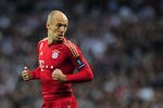 MADRID, SPAIN - APRIL 25:  Arjen Robben of Bayern Munich  looks on during the UEFA Champions League Semi Final second leg between Real Madrid CF and Bayern Munich at The Bernabeu Stadium on April 25, 2012 in Madrid, Spain.  (Photo by Shaun Botterill/Getty Images)