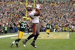 GREEN BAY, WI - NOVEMBER 20:  Kellen Winslow #82 of the Tampa Bay Buccaneers catches a pass in the endzone fopr an apparent touchdown against the Green Bay Packers at Lambeau Field on November 20, 2011 in Green Bay, Wisconsin. The play was called back due to offensive interference. (Photo by Matthew Stockman/Getty Images)