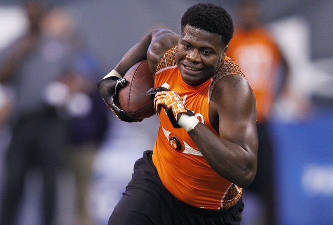 INDIANAPOLIS, IN - FEBRUARY 26: Wide receiver Kendall Wright of Baylor runs a drill during the 2012 NFL Combine at Lucas Oil Stadium on February 26, 2012 in Indianapolis, Indiana. (Photo by Joe Robbins/Getty Images)