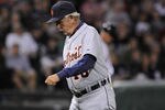 CHICAGO, IL - MAY 14: Manager Jim Leyland #10 of the Detroit Tigers makes a pitching change in the sixth inning against the Chicago White Sox on May 14 2012 at U.S. Cellular Field in Chicago, Illinois.  (Photo by David Banks/Getty Images)