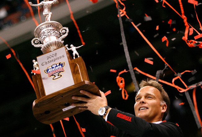 NEW ORLEANS - JANUARY 01:  Head coach Mark Richt of the Georgia Bulldogs celebrates with the trophy after their 41-10 win against the Hawai'i Warriors during the Allstate Sugar Bowl at the Louisiana Superdome on January 1, 2008 in New Orleans, Louisiana.  (Photo by Kevin C. Cox/Getty Images)