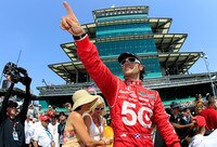 Wheldon Inspires Franchitti in Unforgettable Moment