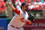 ST. LOUIS, MO - MAY 13: Starter Lance Lynn #31 of the St. Louis Cardinals pitches against the Atlanta Braves at Busch Stadium on May 13, 2012 in St. Louis, Missouri. (Photo by Dilip Vishwanat/Getty Images)