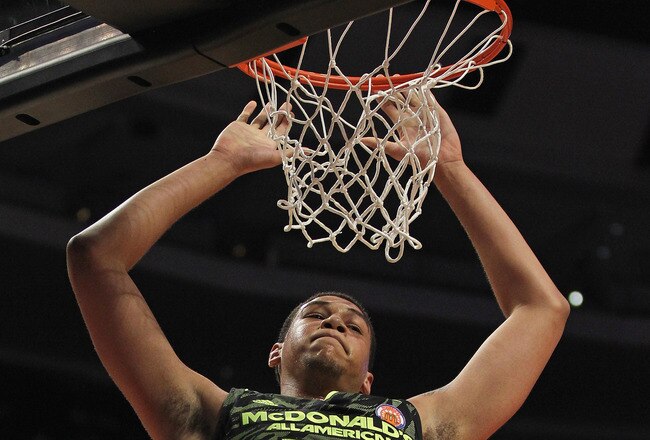 CHICAGO, IL - MARCH 28: Brandon Ashley #10 of the West team dunks the ball during the 2012 McDonald's All American Game at United Center on March 28, 2012 in Chicago, Illinois. (Photo by Jonathan Daniel/Getty Images)