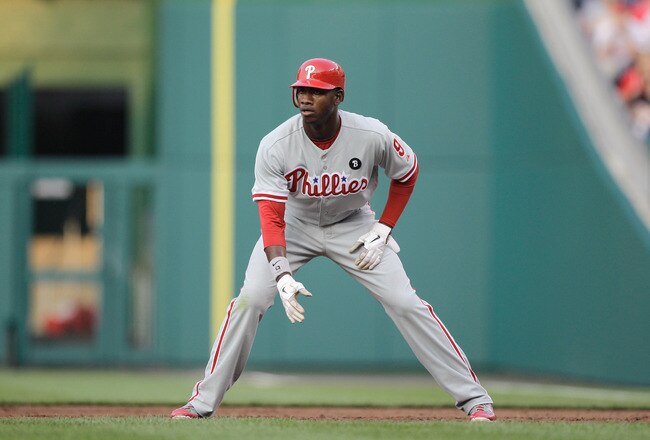 WASHINGTON, DC - MAY 31:  Domonic Brown #9 of the Philadelphia Phillies on the bases against the Washington Nationals at Nationals Park on May 31, 2011 in Washington, DC. The Braves won 2-0. (Photo by Rob Carr/Getty Images)