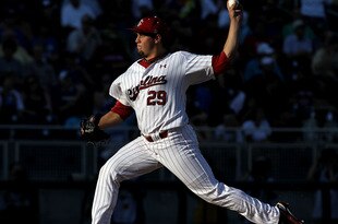 OMAHA, NE - JUNE 28:  Pitcher Michael Roth #29 of the South Carolina Gamecocks throws against the Florida Gators during game 2 of the men's 2011 NCAA College Baseball World Series at TD Ameritrade Park Omaha on June 28, 2011 in Omaha, Nebraska.  (Photo by Ronald Martinez/Getty Images)