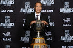 LAS VEGAS, NV - JUNE 22:  Nicklas Lidstrom of the Detroit Red Wings poses after winning the James Norris Memorial Trophy during the 2011 NHL Awards at the Palms Casino Resort June 22, 2011 in Las Vegas, Nevada.  (Photo by Bruce Bennett/Getty Images)