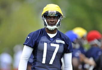 LAKE FOREST, IL - MAY 12:  Wide receiver Alshon Jeffery #17 of the Chicago Bears stands on the field during rookie minicamp at Halas Hall on May 12, 2012 in Chicago, Illinois. The Bears selected Jeffery with their second pick in the 2012 draft.  (Photo by Brian Kersey/Getty Images)
