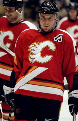 Theo Fleury Signed Calgary Flame Fanatics Jersey (AJ COA) 1989