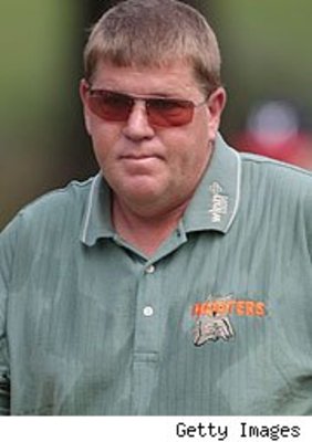 Johndalyhooters180_display_image