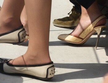 3shoes_display_image