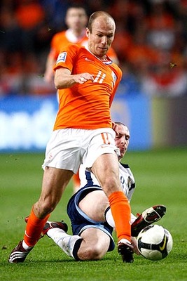 أفضل 10 منتخبات شاركت بكأس العالم Robben_display_image