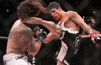 Sanchez-guida-kick1_display_image