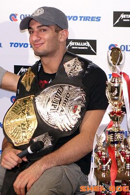 Mousasi_display_image