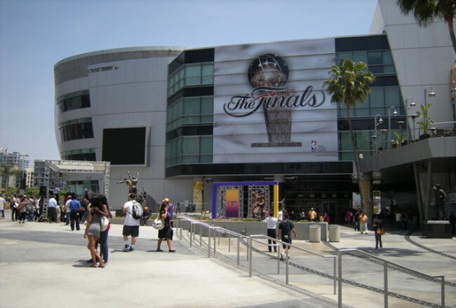1staplescentre_crop_650x440