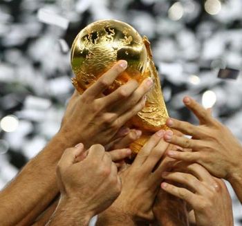 Worldcuptrophy3_display_image