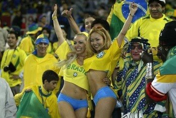 Brazilsoccercheers_display_image