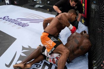 11_overeem_vs_rogers_display_image