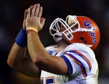 Tim-tebow-pray_display_image