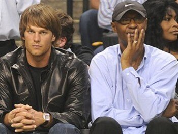 1019048411_brady3pix_display_image