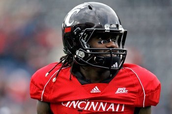 CINCINNATI - NOVEMBER 27:  Mardy Gilyard #1 of the Cincinnati Bearcats is picturedl during the game against the Illinois Fighting Illini at Nippert Stadium on November 27, 2009 in Cincinnati, Ohio.  (Photo by Andy Lyons/Getty Images)