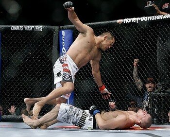 Danhendersonmichaelbisping115_display_image