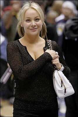 P1_masha_display_image
