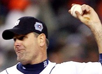 Mlb_u_rogers_thehand_275_display_image