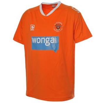 Blackpool-fc-shirt1_display_image
