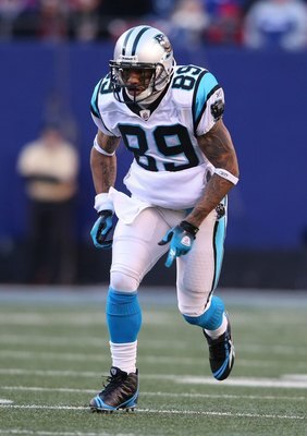 EAST RUTHERFORD, NJ - DECEMBER 27:  Steve Smith #89 of the Carolina Panthers against the New York Giants at Giants Stadium on December 27, 2009 in East Rutherford, New Jersey.  (Photo by Nick Laham/Getty Images)