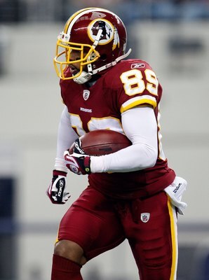 ARLINGTON, TX - NOVEMBER 22:  Wide receiver Santana Moss #89 of the Washington Redskins at Cowboys Stadium on November 22, 2009 in Arlington, Texas.  (Photo by Ronald Martinez/Getty Images)