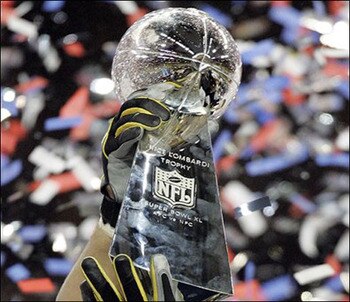 Lombardi-trophy_display_image
