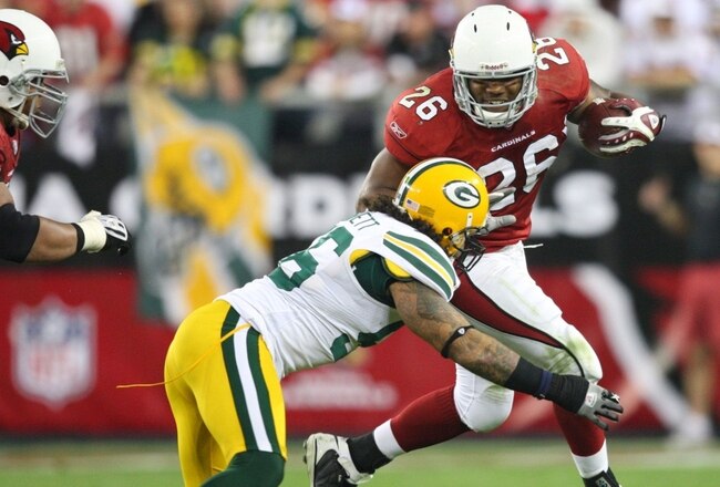 GLENDALE, AZ - JANUARY 10:  Beanie Wells #26 of the Arizona Cardinals carries the ball during the fourth quarter of the 2010 NFC wild-card playoff game against the Green Bay Packers at University of Phoenix Stadium on January 10, 2010 in Glendale, Arizona