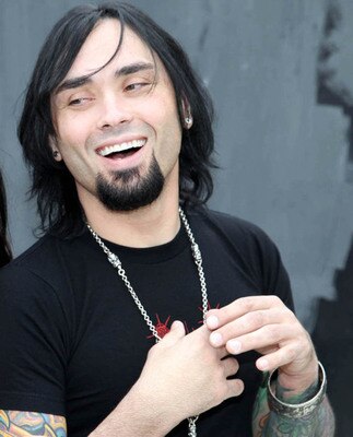 Dan2_me_cropped_tomsmall_display_image