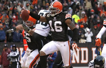 CLEVELAND - JANUARY 03:  Joshua Cribbs #16 of the Cleveland Browns celebrates after scoring a touchdown against the Jacksonville Jaguars at Cleveland Browns Stadium on January 3, 2010 in Cleveland, Ohio.  (Photo by Matt Sullivan/Getty Images)