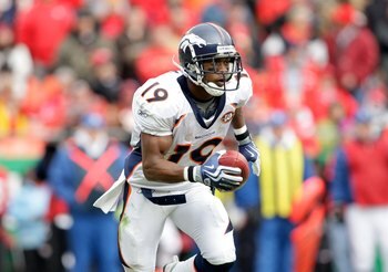 KANSAS CITY, MO - DECEMBER 6:  Eddie Royal #19 of the Denver Broncos runs with the ball for yardage during their NFL game against the Kansas City Chiefs on December 6, 2009 at Arrowhead Stadium in Kansas City, Missouri. The Broncos defeated the Chiefs 44-