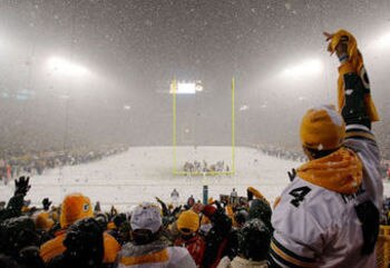 Lambeau_field_snow_crop_340x234_display_image