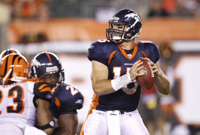 CINCINNATI, OH - AUGUST 15: Tim Tebow #15 of the Denver Broncos looks to pass during the preseason game against the Cincinnati Bengals at Paul Brown Stadium on August 15, 2010 in Cincinnati, Ohio. (Photo by Joe Robbins/Getty Images)