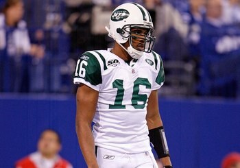 INDIANAPOLIS - DECEMBER 27:  Brad Smith #16 of the New York Jets stands ready on the field during the NFL game against at the Indianapolis Colts Lucas Oil Stadium on December 27, 2009 in Indianapolis, Indiana.  (Photo by Andy Lyons/Getty Images)