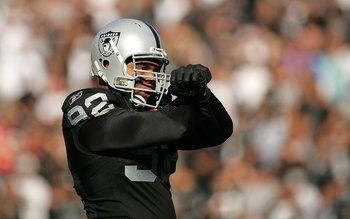 OAKLAND, CA - NOVEMBER 15:  Richard Seymour #92 of the Oakland Raiders celebrates after making a tackle against the Kansas City Chiefs at Oakland-Alameda County Coliseum on November 15, 2009 in Oakland, California.  (Photo by Ezra Shaw/Getty Images)