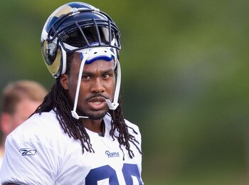EARTH CITY, MO - JULY 31: Steven Jackson #39 of the St. Louis Rams looks on during training camp at the Russell Athletic Training Facility on July 31, 2010 in Earth City, Missouri.  (Photo by Dilip Vishwanat/Getty Images)