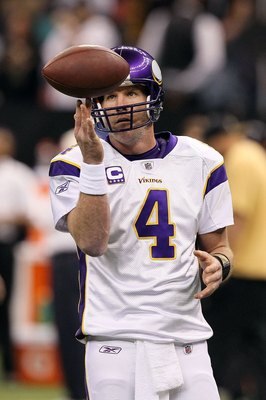 NEW ORLEANS - JANUARY 24:  Brett Favre #4 of the Minnesota Vikings warms up against the New Orleans Saints during the NFC Championship Game at the Louisiana Superdome on January 24, 2010 in New Orleans, Louisiana. The Saints won 31-28 in overtime.  (Photo