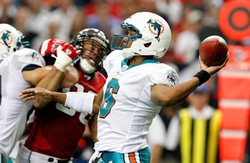 ATLANTA - SEPTEMBER 13:  Backup quarterback Pat White #6 of the Miami Dolphins against the Atlanta Falcons at Georgia Dome on September 13, 2009 in Atlanta, Georgia.  (Photo by Kevin C. Cox/Getty Images)