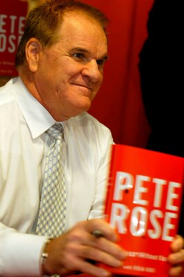 NEW YORK - JANUARY 9: Controversial former baseball great Pete Rose attends a signing for his autobiography 'My Prison Without Bars' January 9, 2004 in New York City. In the newly-released book, Rose admitted to gambling on the Cincinnati Reds while he ma