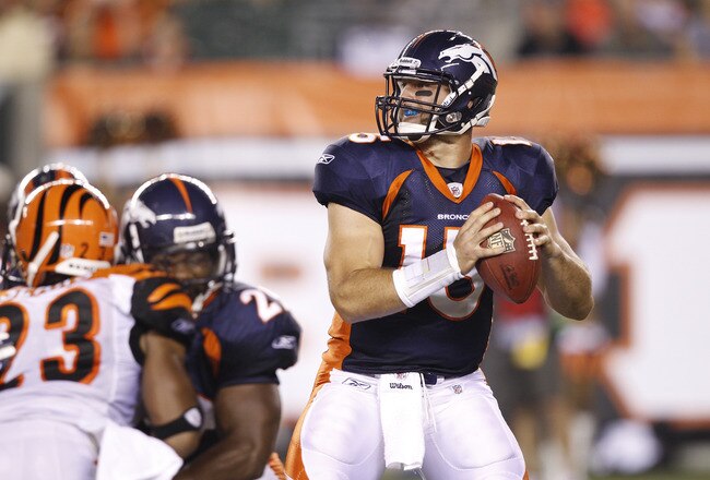 CINCINNATI, OH - AUGUST 15: Tim Tebow #15 of the Denver Broncos looks to pass during the preseason game against the Cincinnati Bengals at Paul Brown Stadium on August 15, 2010 in Cincinnati, Ohio. (Photo by Joe Robbins/Getty Images)
