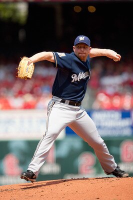 ST. LOUIS - AUGUST 18: Starting pitcher Randy Wolf #43 of the Milwaukee Brewers throws against the St. Louis Cardinals at Busch Stadium on August 18, 2010 in St. Louis, Missouri.  The Brewers beat the Cardinals 3-2.  (Photo by Dilip Vishwanat/Getty Images